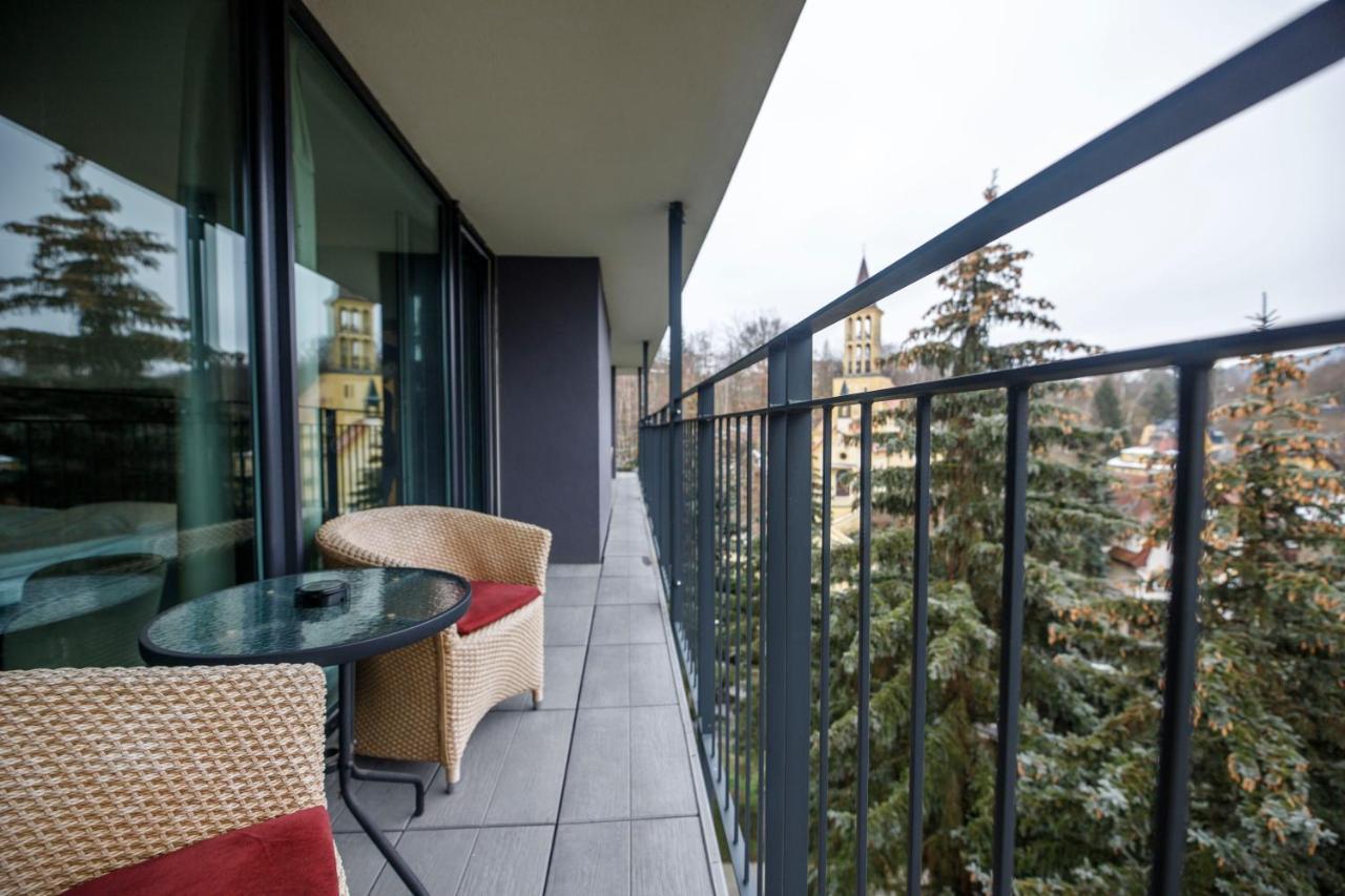 Parkhotel Carlsbad Inn Dalovice ภายนอก รูปภาพ